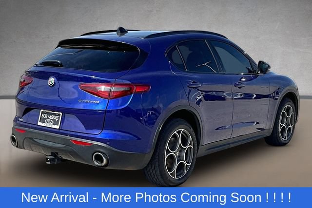 Used 2021 Alfa Romeo Stelvio Sprint w/ Nero Edizione AWD/4WD image 2