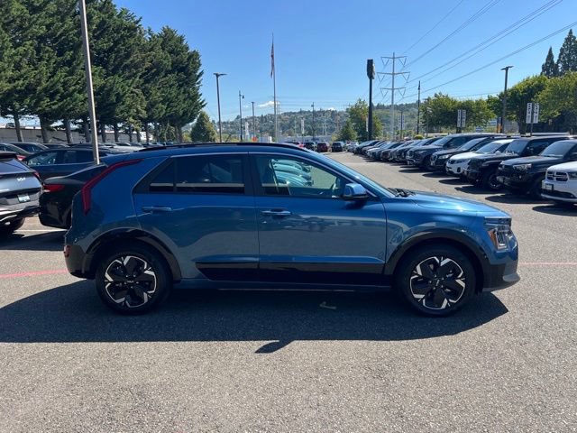 Certified 2023 Kia Niro Wave FWD image 8