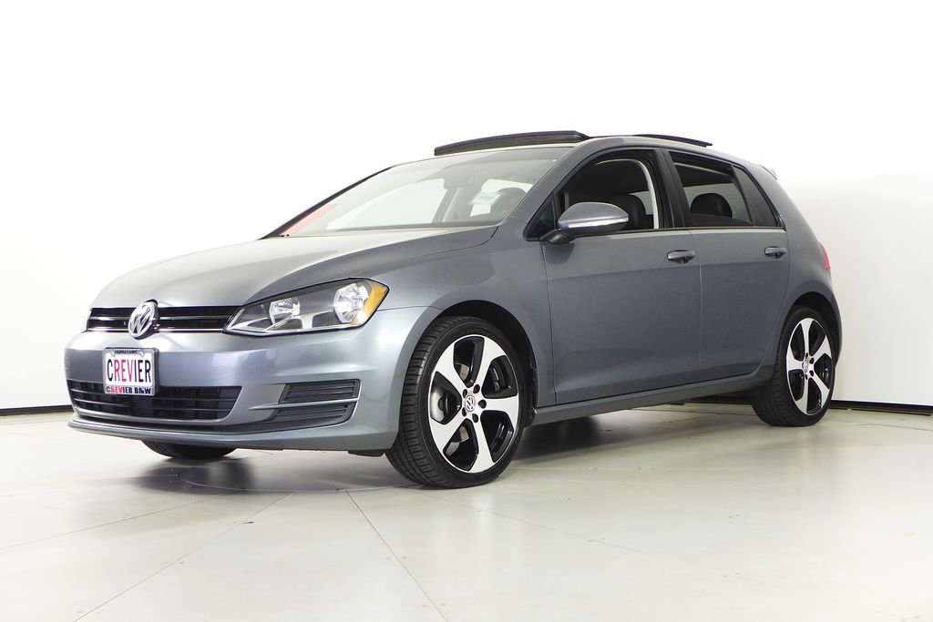 Used 2017 Volkswagen Golf S image 2