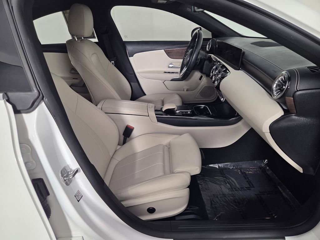 Used 2023 Mercedes-Benz CLA 250 4MATIC w/ Premium Package image 32