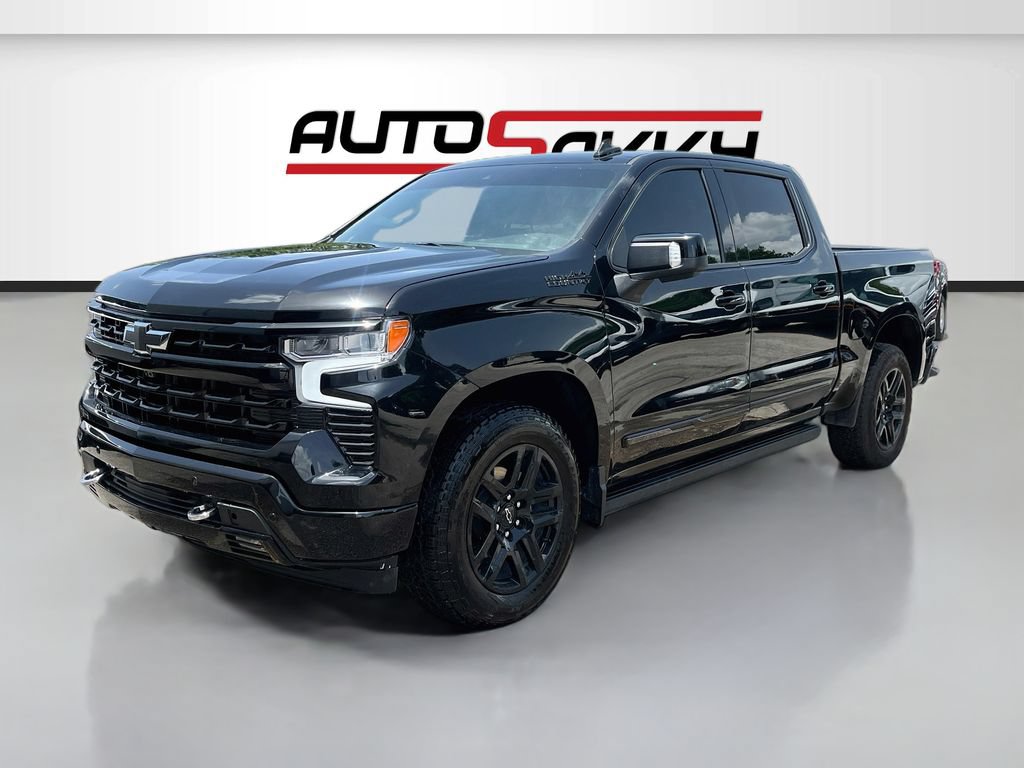 Used 2025 Chevrolet Silverado 1500 High Country w/ Midnight Edition RWD image 3