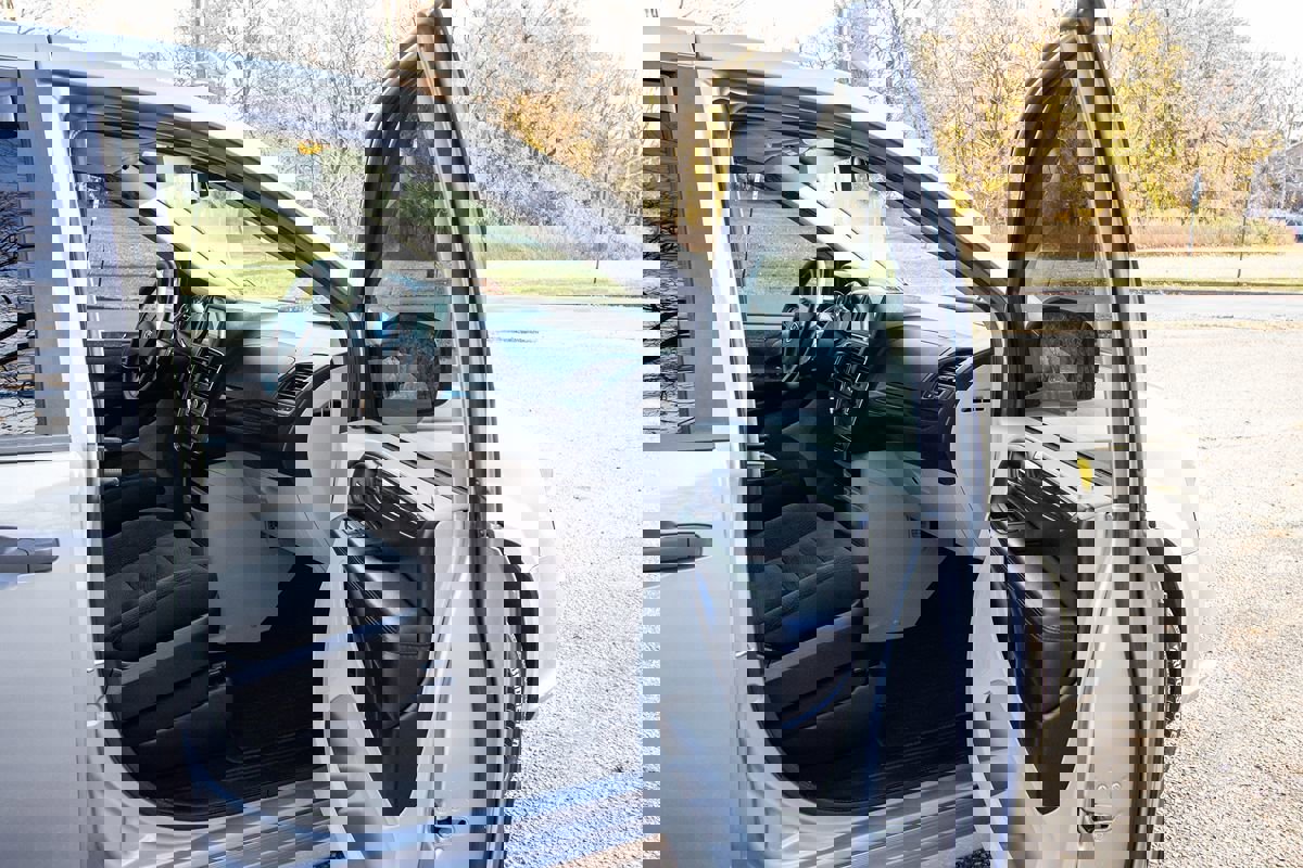 Used 2019 Dodge Grand Caravan SE image 17