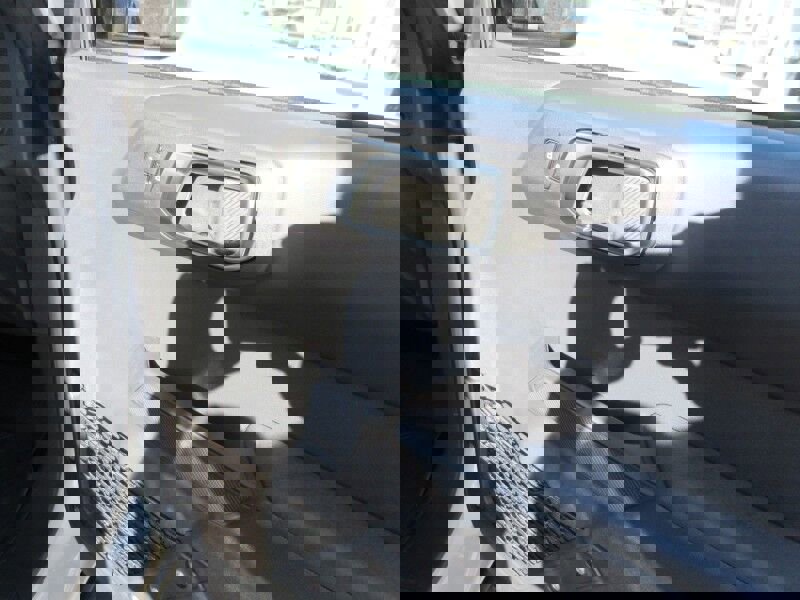 New 2025 Ford Bronco Badlands image 24