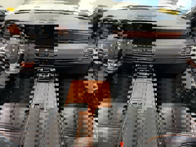 New 2024 Lincoln Navigator Black Label image 34