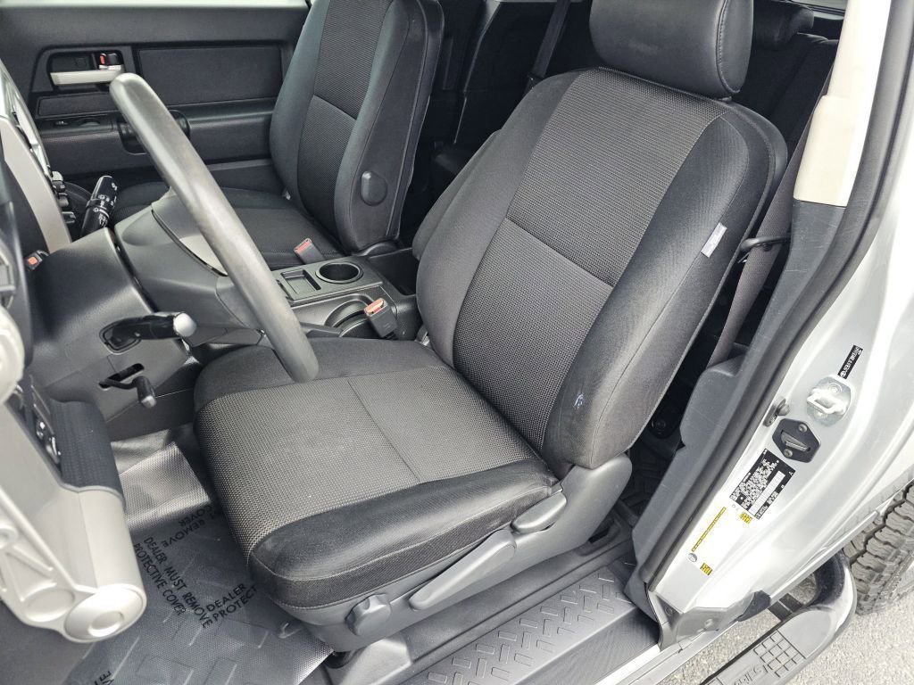 Used 2008 Toyota FJ Cruiser 4WD image 6