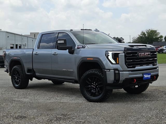 Used 2024 GMC Sierra 2500 AT4 w/ Technology Package AWD/4WD image 2