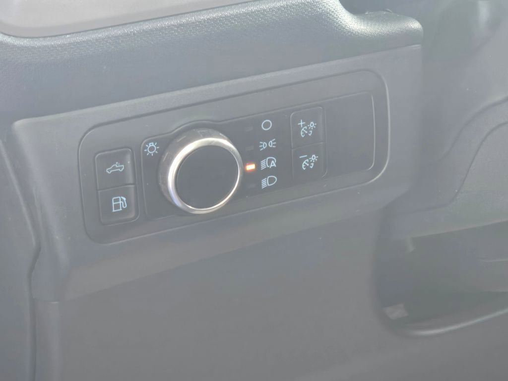 Used 2024 Ford Maverick XL image 11