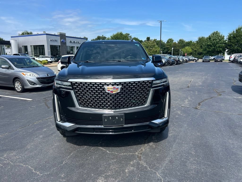 Used 2022 Cadillac Escalade Premium Luxury w/ Performance Package AWD/4WD image 11