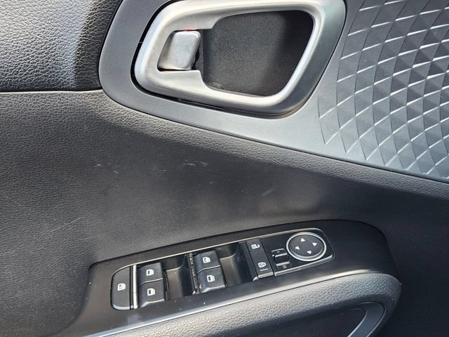 Used 2020 Kia Soul EX FWD image 36