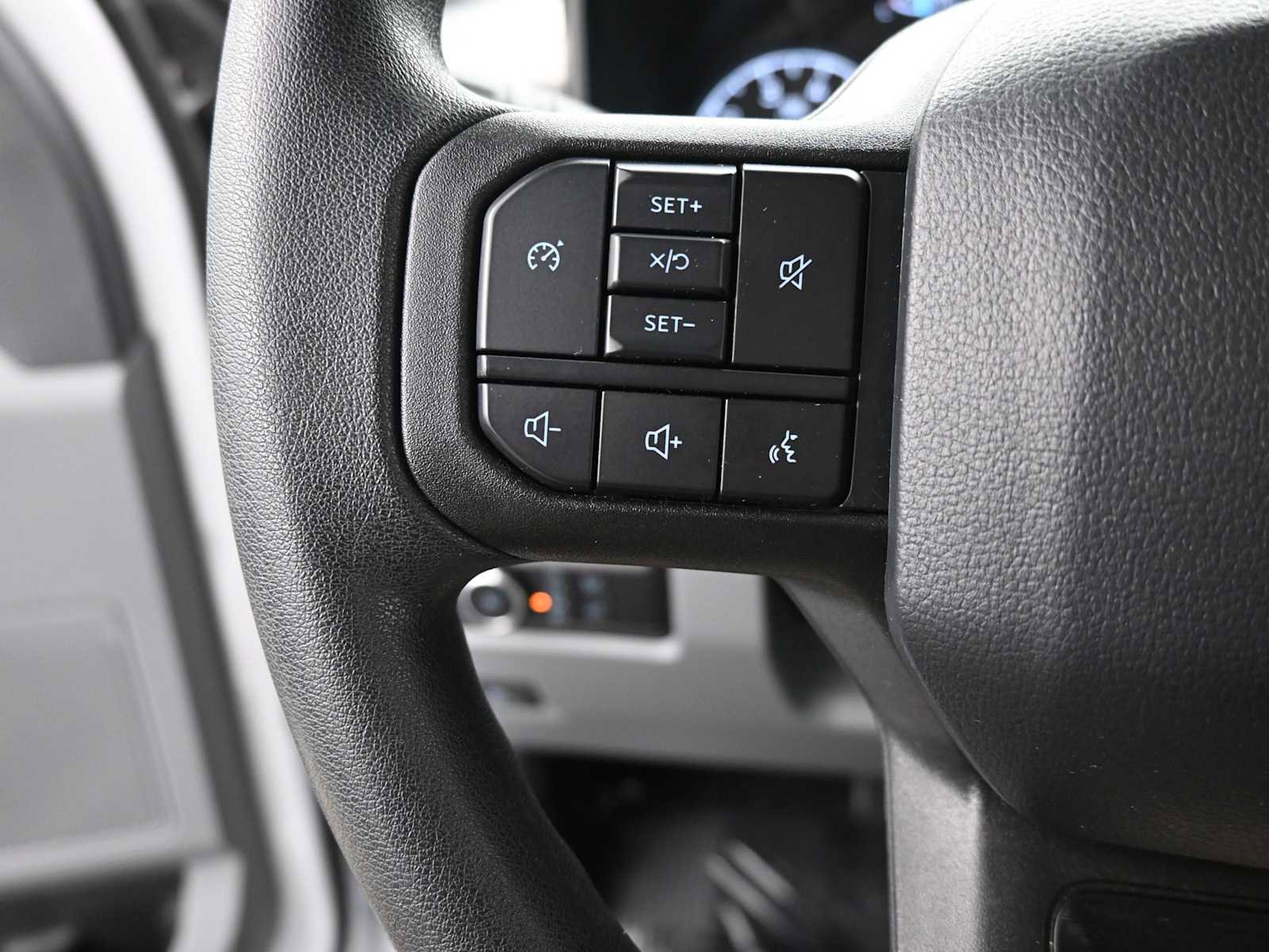 Used 2025 Ford F250 XLT image 32