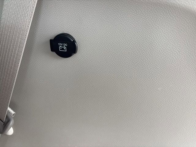 Used 2018 Chrysler Pacifica Touring-L Plus w/ Advanced Safetytec Group image 38