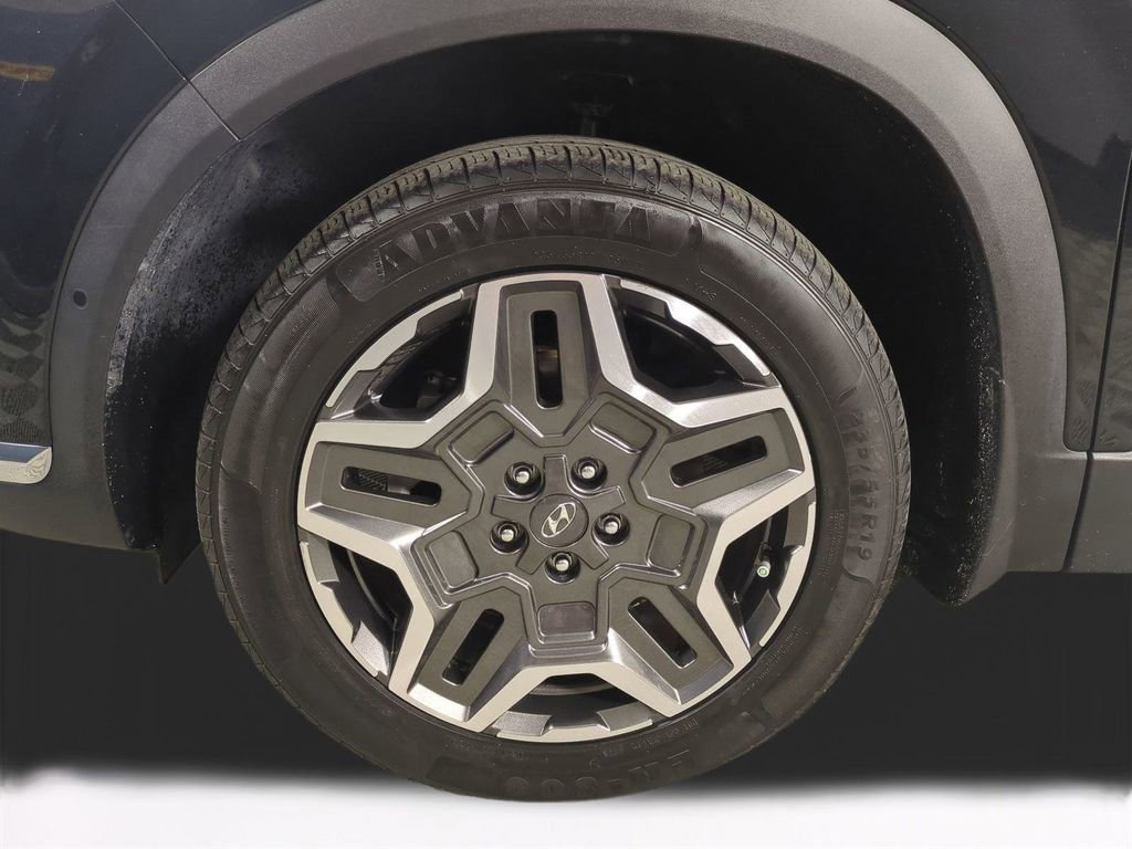 Used 2022 Hyundai Santa Fe Limited image 11
