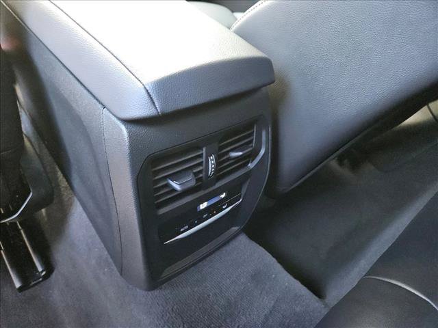 Used 2024 BMW 430i Coupe w/ Convenience Package RWD image 15