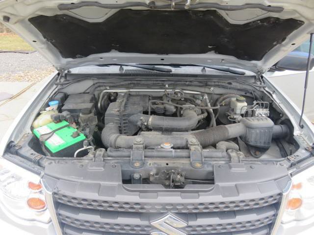 Used 2012 Suzuki Equator Premium image 28