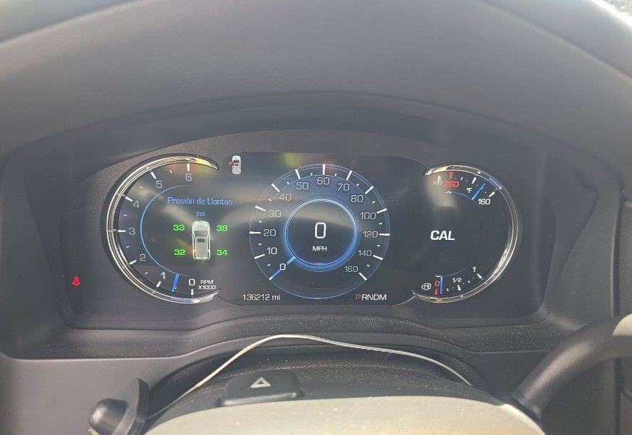 Used 2016 Cadillac Escalade ESV Luxury RWD image 7