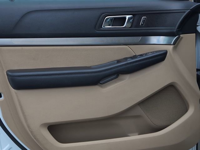 Used 2016 Ford Explorer FWD image 15