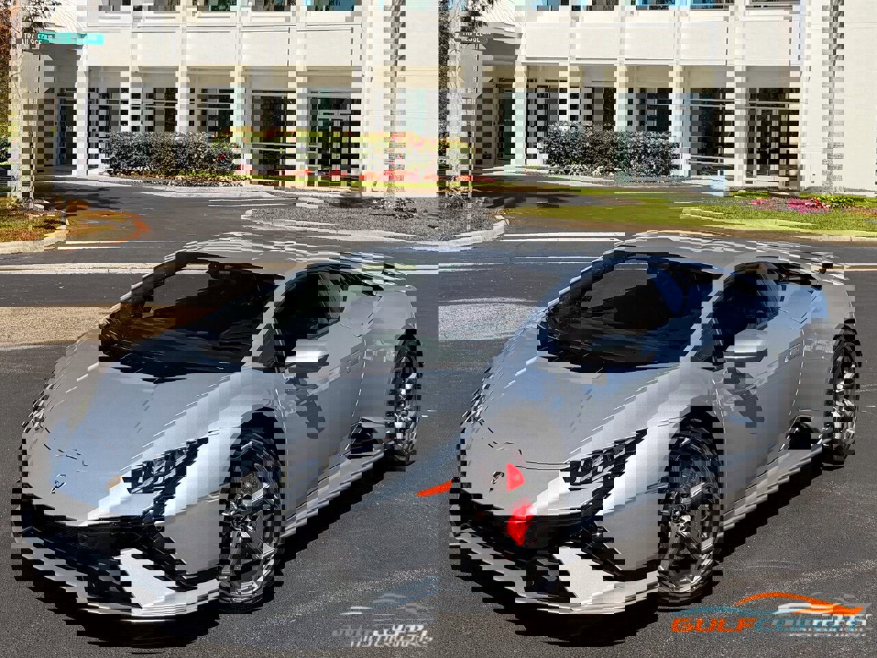 Used 2023 Lamborghini Huracan Tecnica image 9