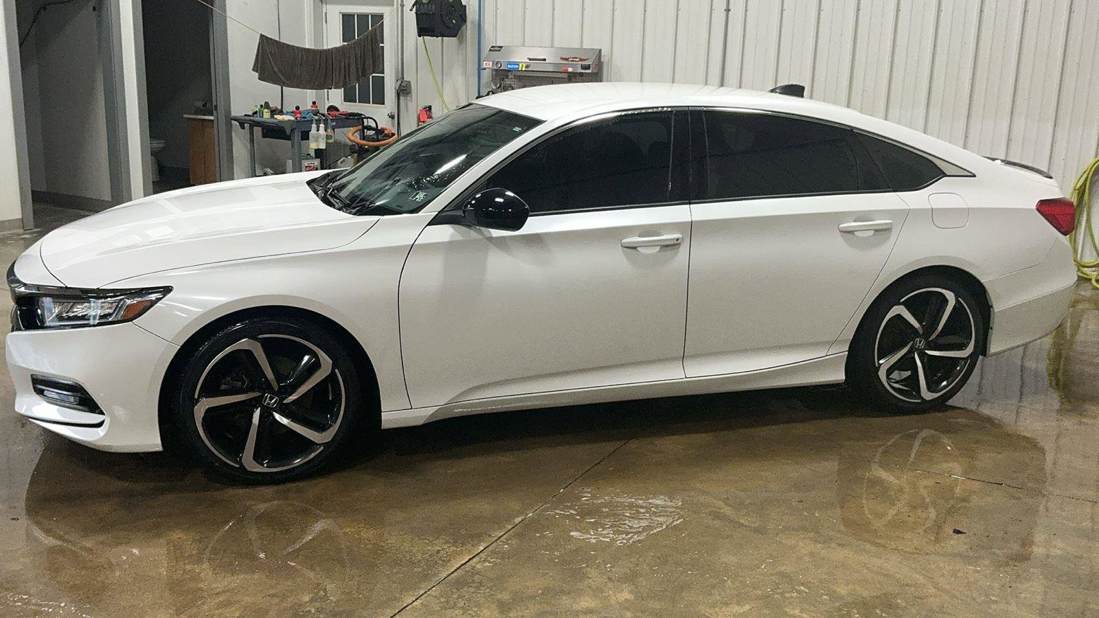 Used 2019 Honda Accord Sport image 9