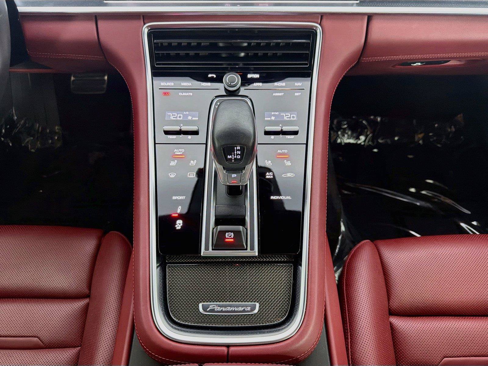 Certified 2018 Porsche Panamera Turbo AWD/4WD image 20