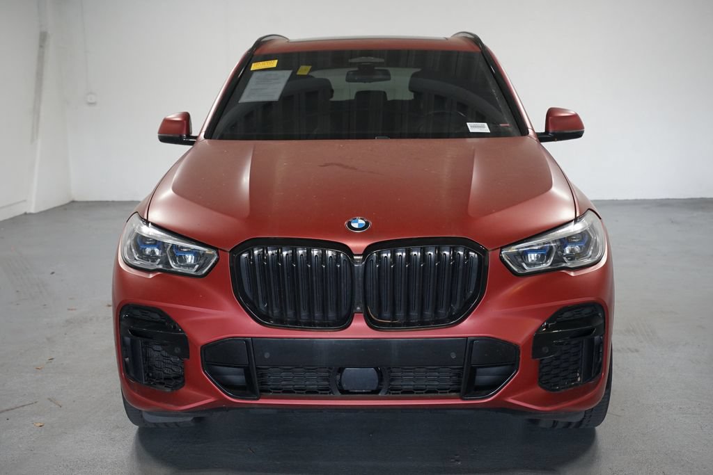 Used 2022 BMW X5 M50i w/ Executive Package AWD/4WD image 2