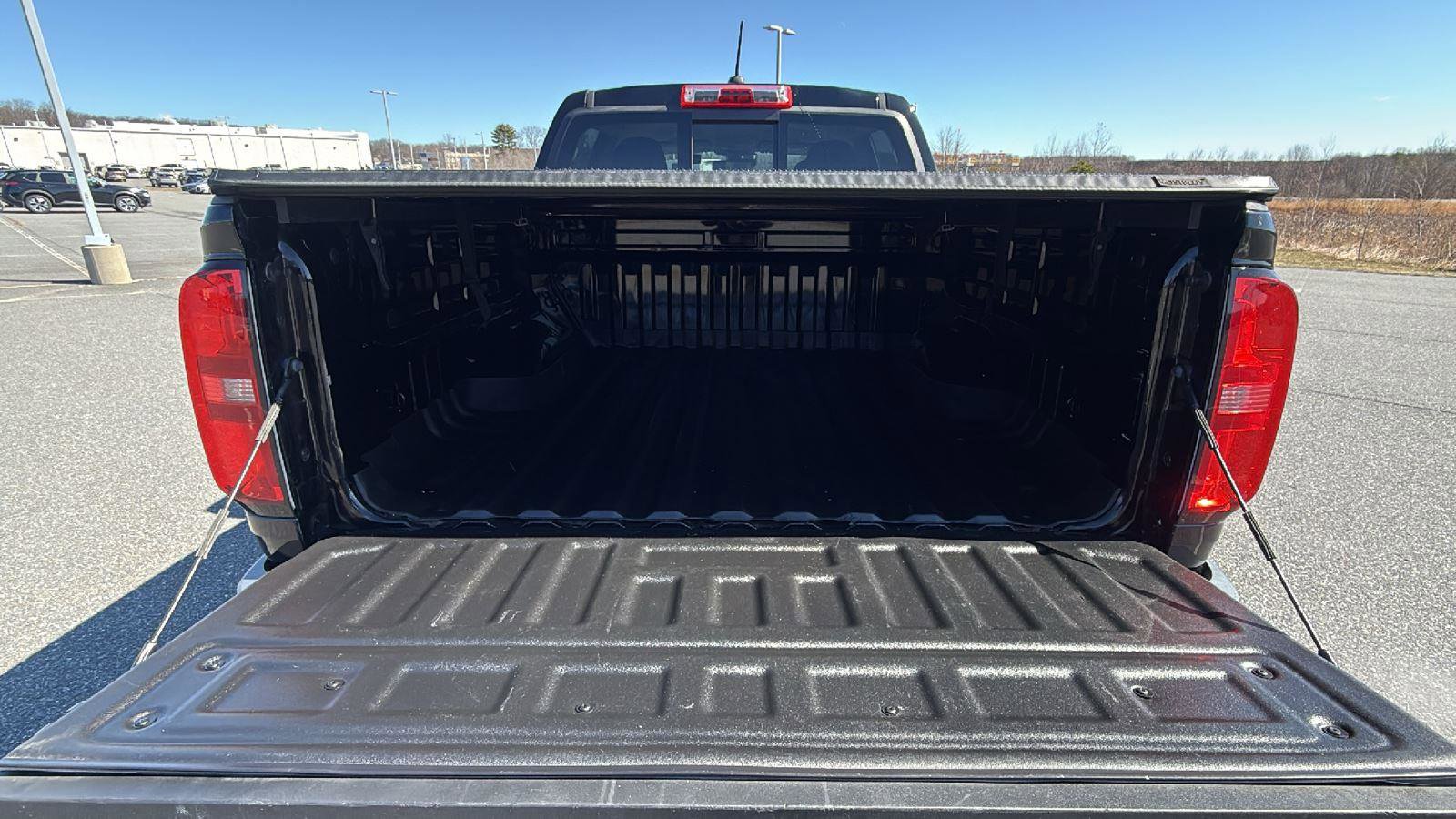 Used 2022 Chevrolet Colorado Z71 w/ Safety Package image 20