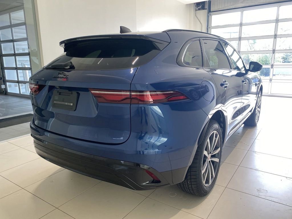 New 2023 Jaguar F-PACE S image 5