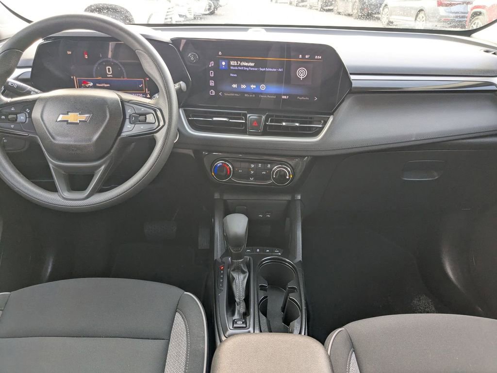 Used 2025 Chevrolet TrailBlazer LT image 25