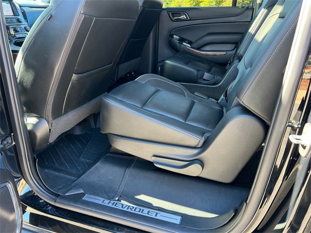 Used 2019 Chevrolet Suburban Premier image 21