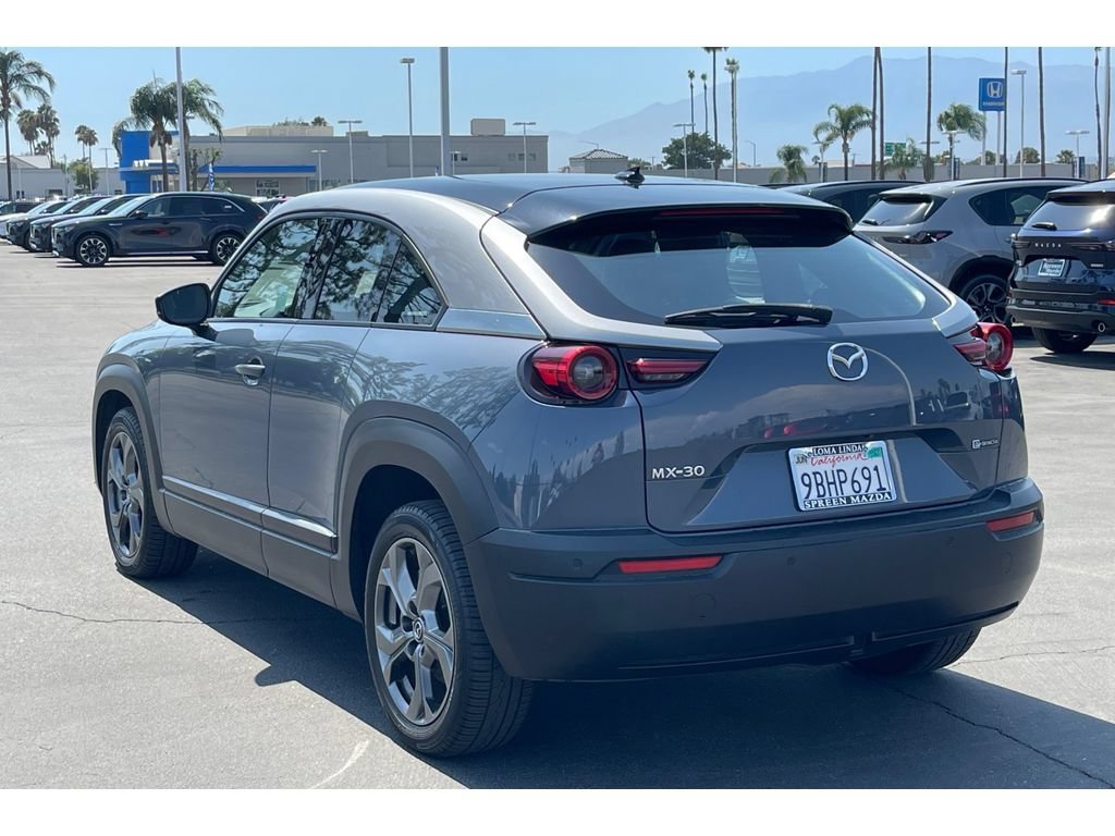 Certified 2022 MAZDA MX-30 Electric w/ Premium Plus Pkg FWD image 4