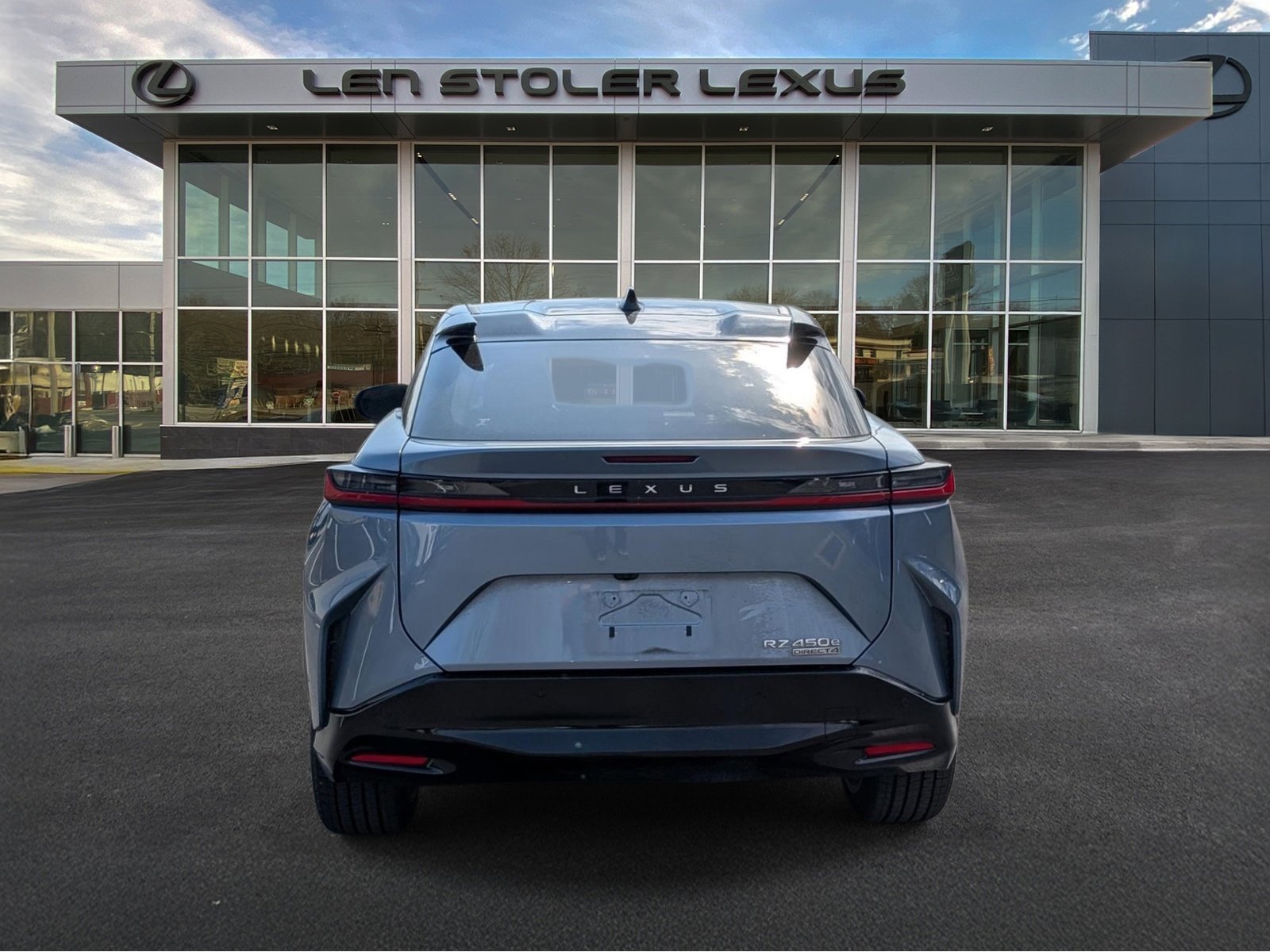 Used 2023 Lexus RZ 450e Premium w/ Accessory Package (Z1) image 4