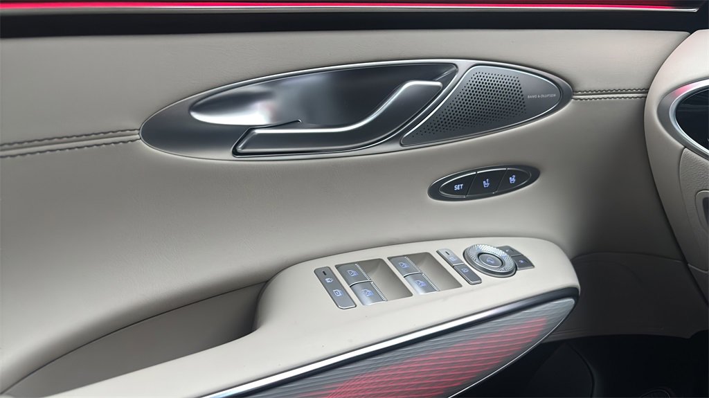 New 2026 Genesis GV70 2.5T Advanced image 16