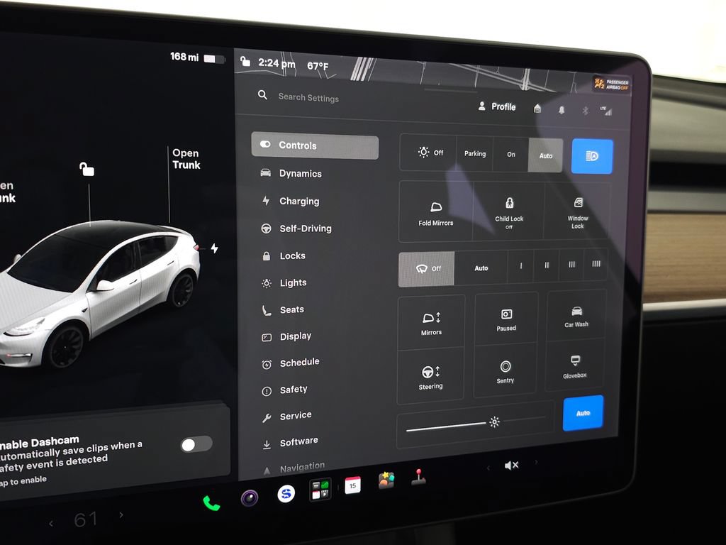 Used 2022 Tesla Model Y Long Range AWD/4WD image 22