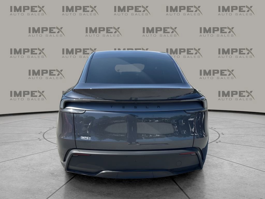 Used 2026 Tesla Model Y Long Range RWD image 4