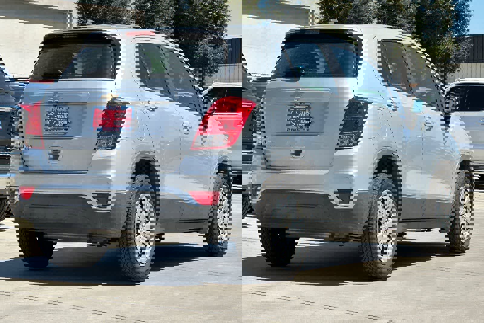 Used 2017 Chevrolet Trax LS image 3