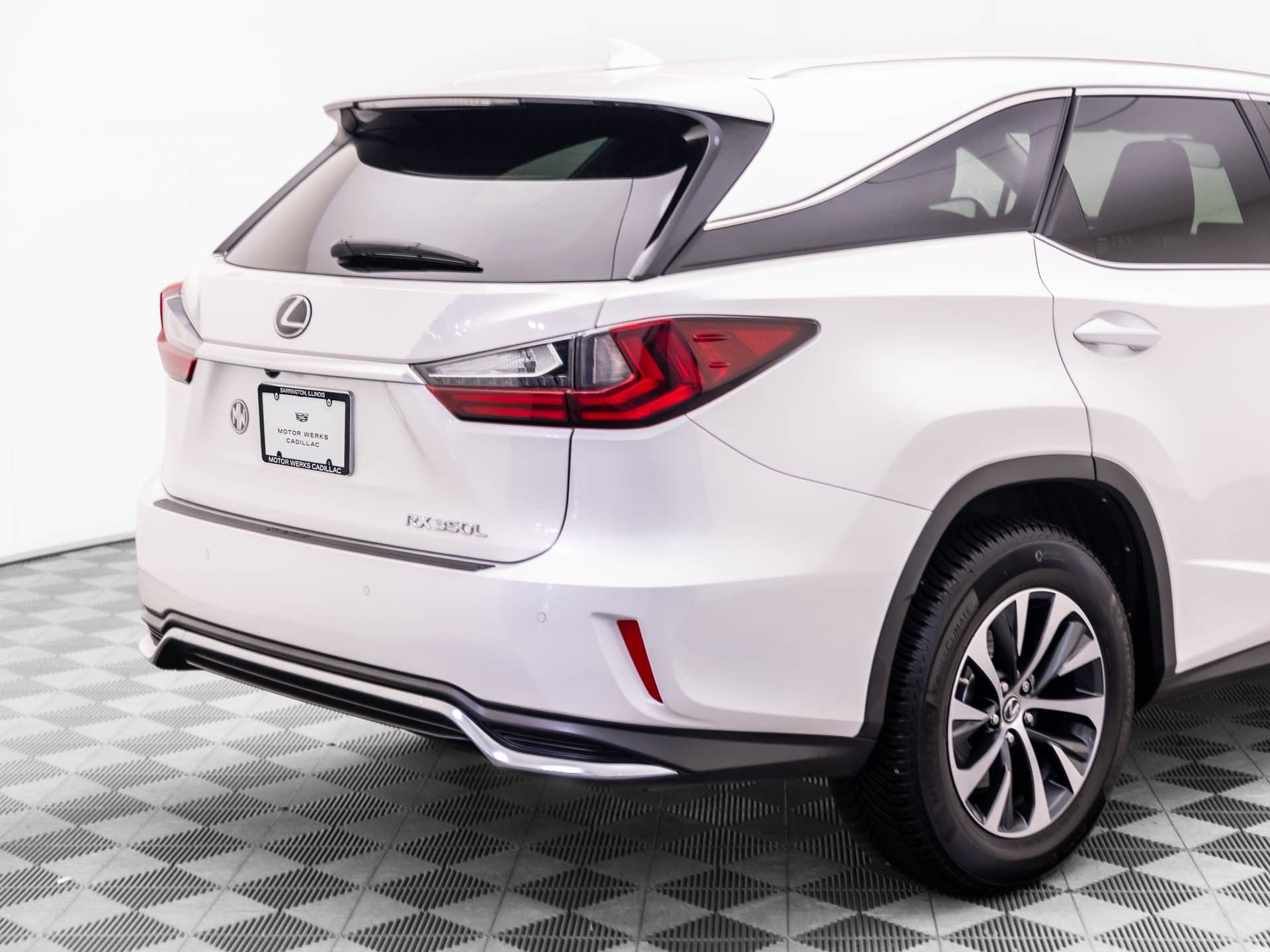 Used 2022 Lexus RX 350L Premium w/ Premium Package AWD/4WD image 38