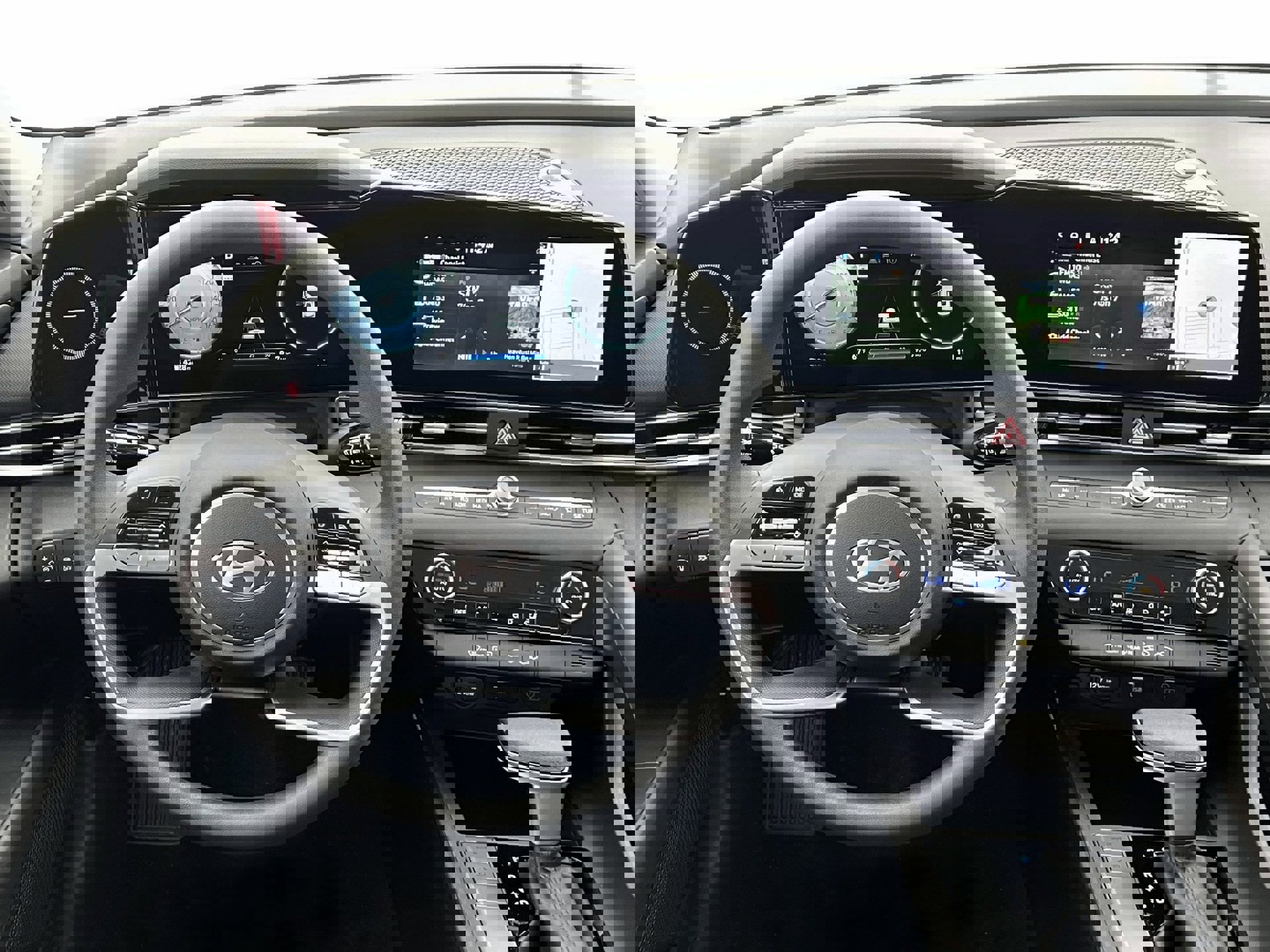 New 2024 Hyundai Elantra SEL image 17