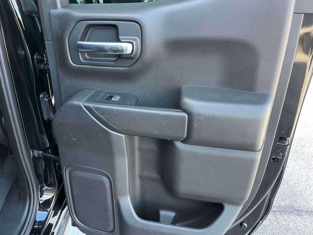 Used 2019 Chevrolet Silverado 1500 Custom w/ Trailering Package image 17