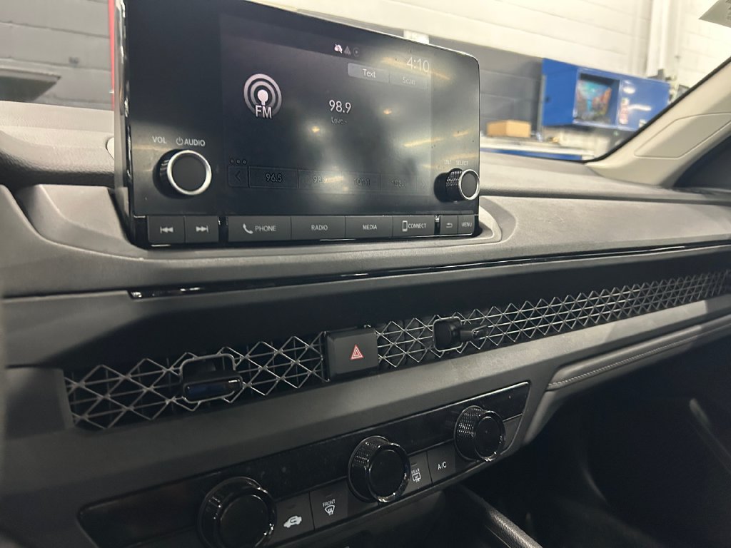 Used 2023 Honda Accord LX image 22