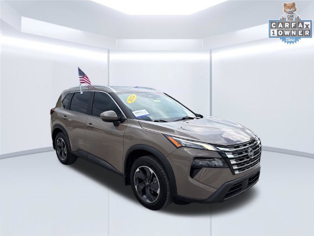 Used 2024 Nissan Rogue SV w/ SV Premium Package