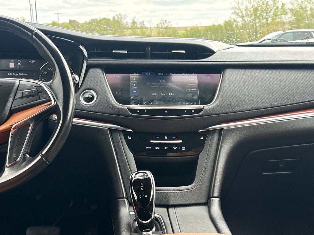 Certified 2020 Cadillac XT5 Premium Luxury AWD/4WD image 17