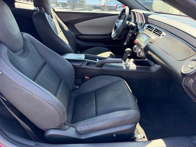 Used 2015 Chevrolet Camaro LS RWD image 11