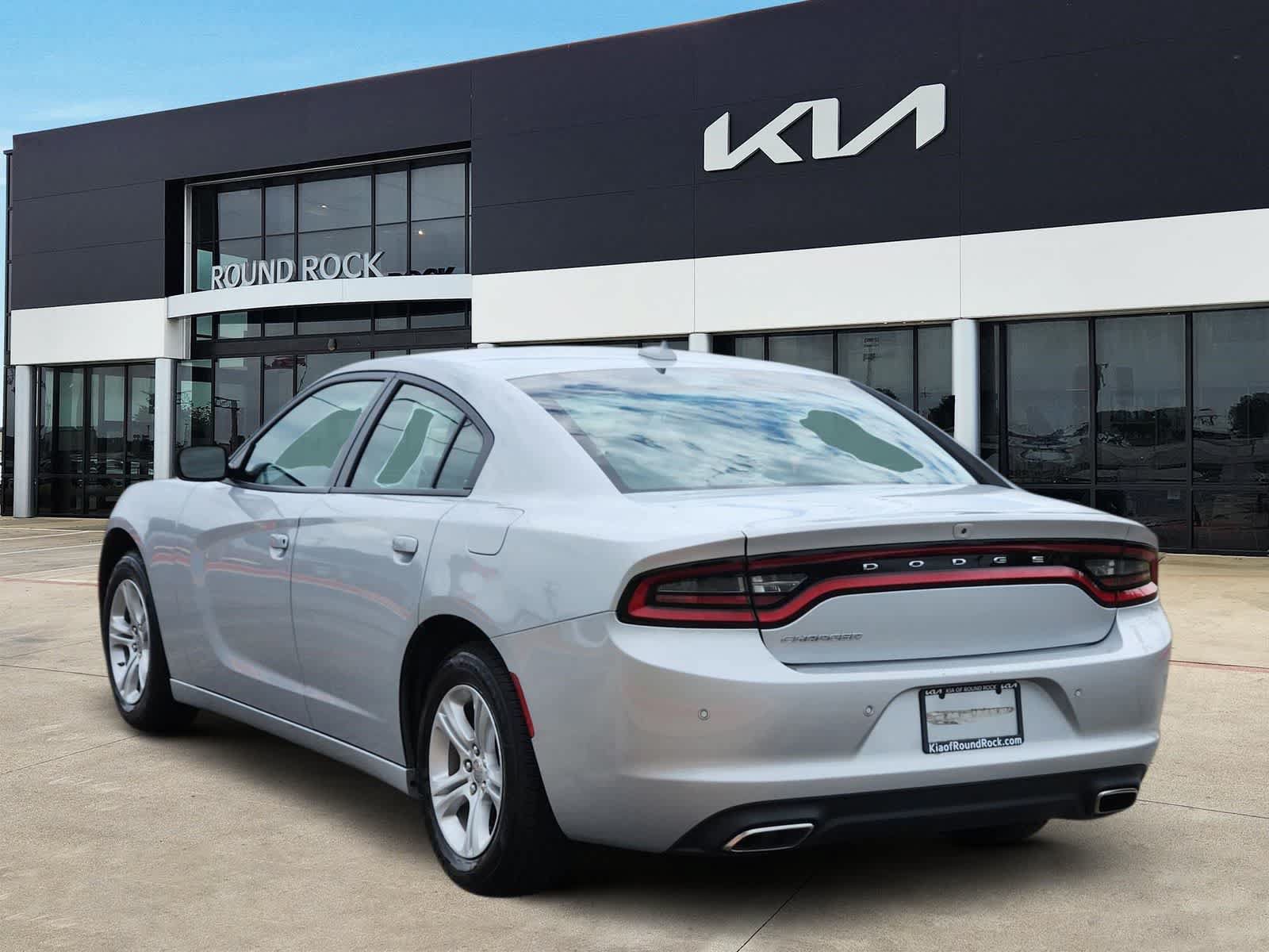 Used 2023 Dodge Charger SXT RWD image 5