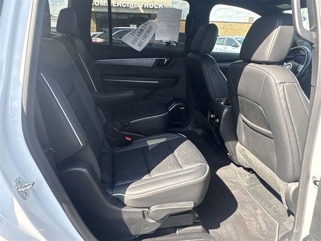 Certified 2025 Buick Enclave Sport Touring w/ Trailering Package, 5000 lbs. FWD image 25