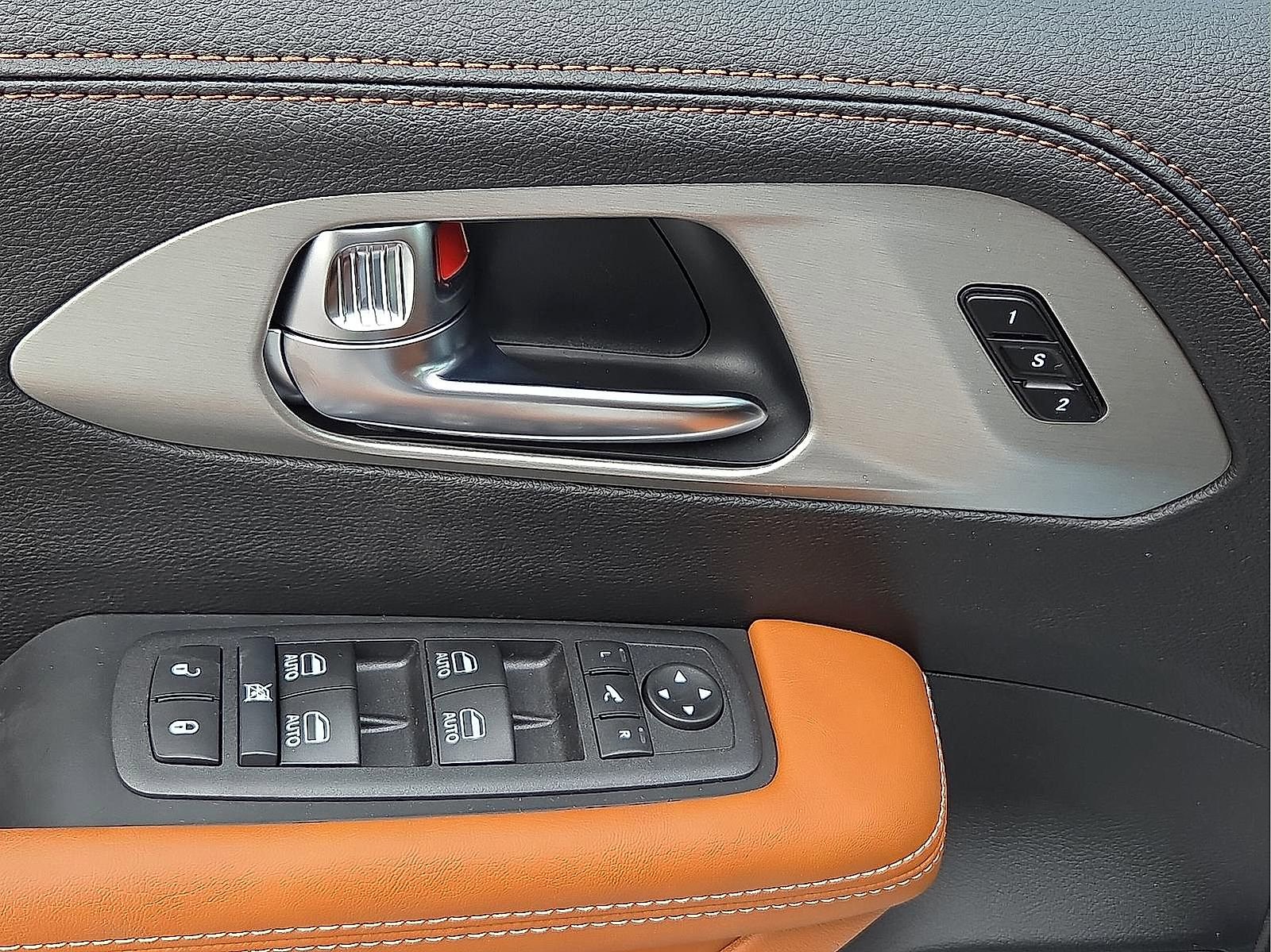 New 2026 Chrysler Pacifica Pinnacle AWD/4WD image 14