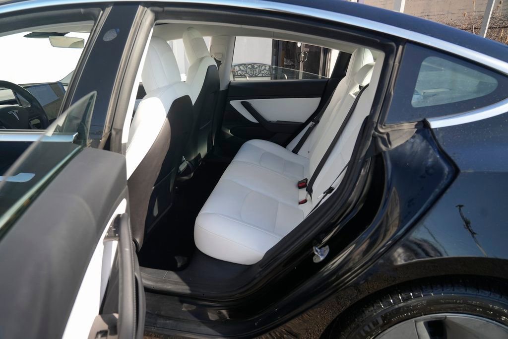 Used 2018 Tesla Model 3 Performance image 24
