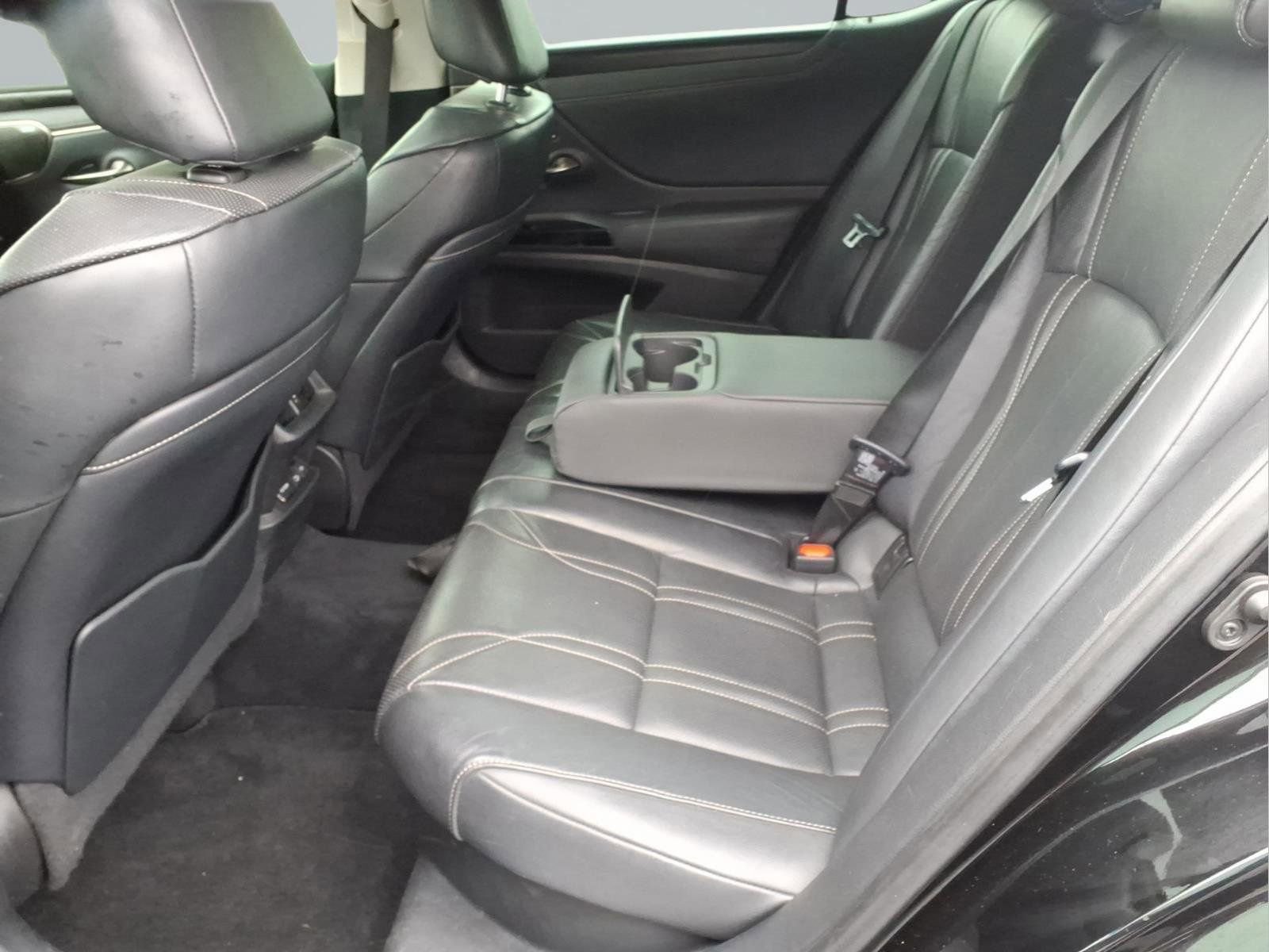 Used 2022 Lexus ES 300h w/ Accessory Package 2 image 28