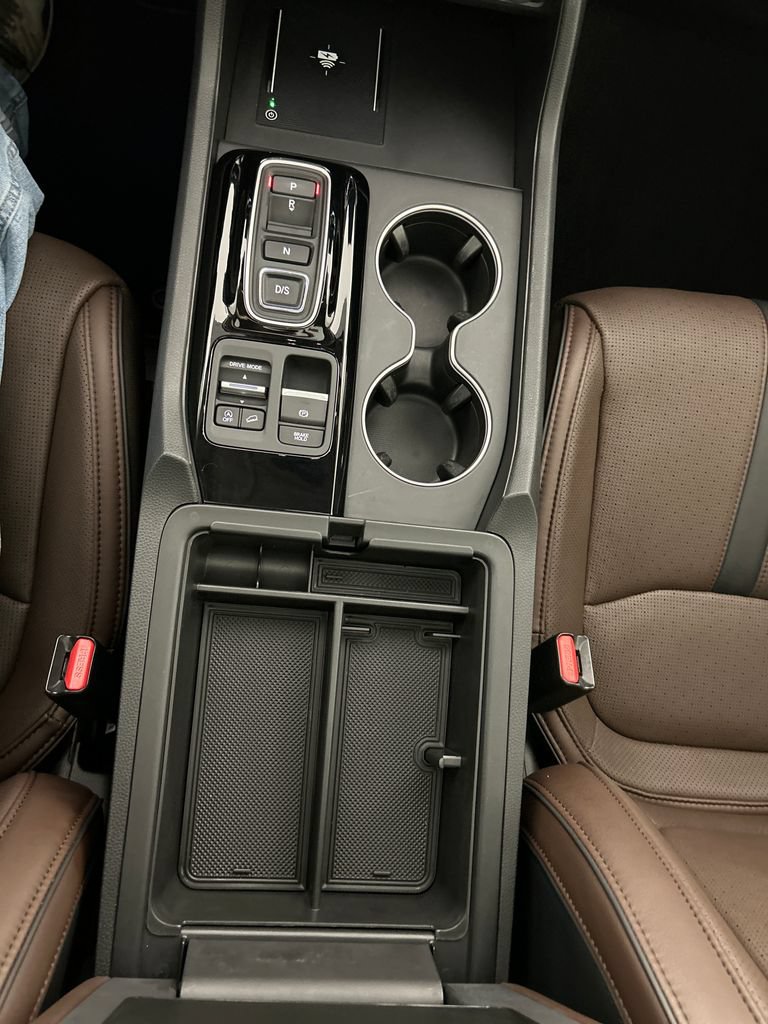 Used 2025 Honda Pilot Elite image 14