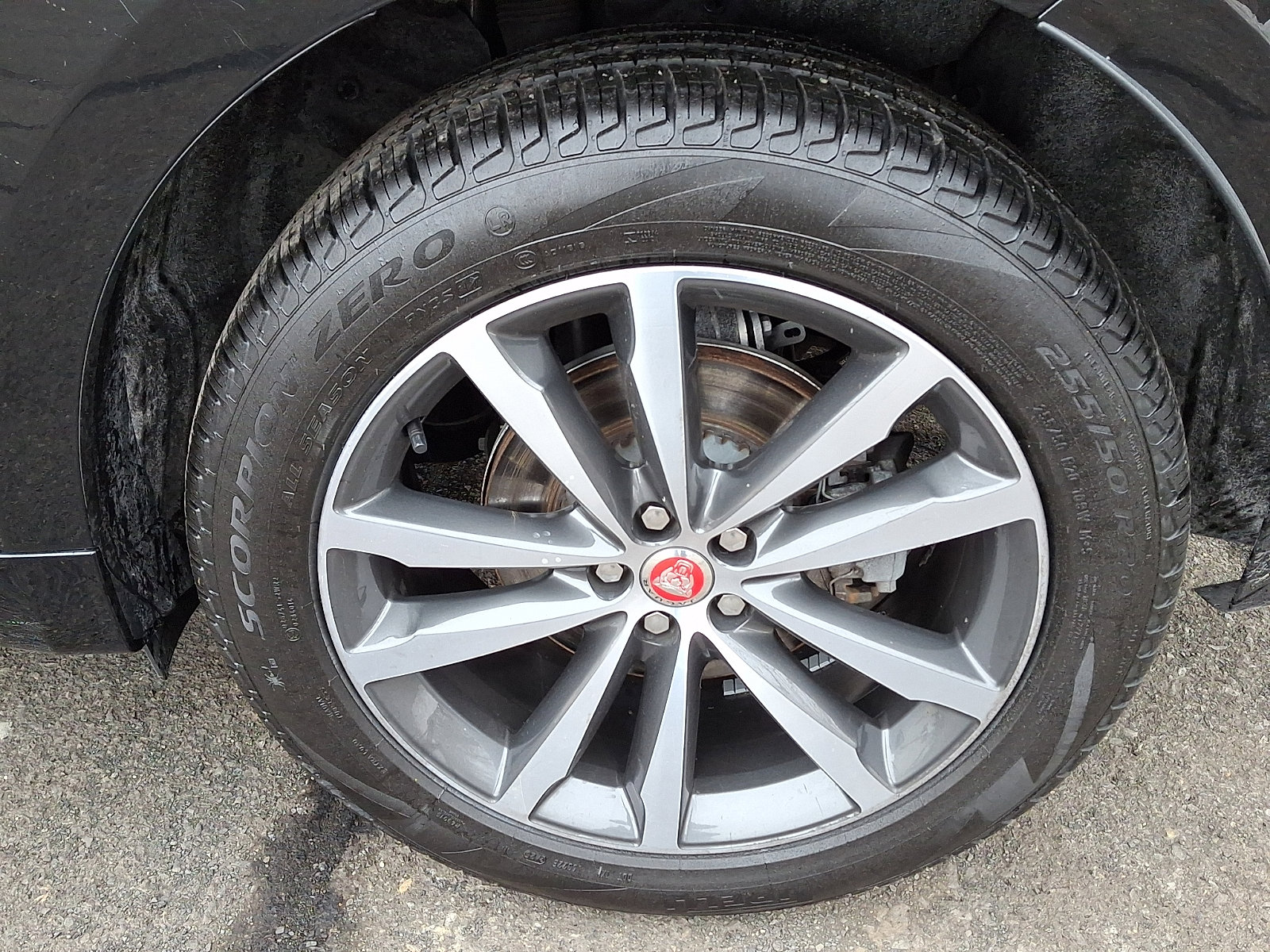 Used 2023 Jaguar F-PACE S image 10