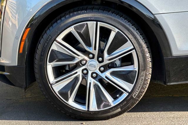 Certified 2024 Cadillac Lyriq Luxury image 26