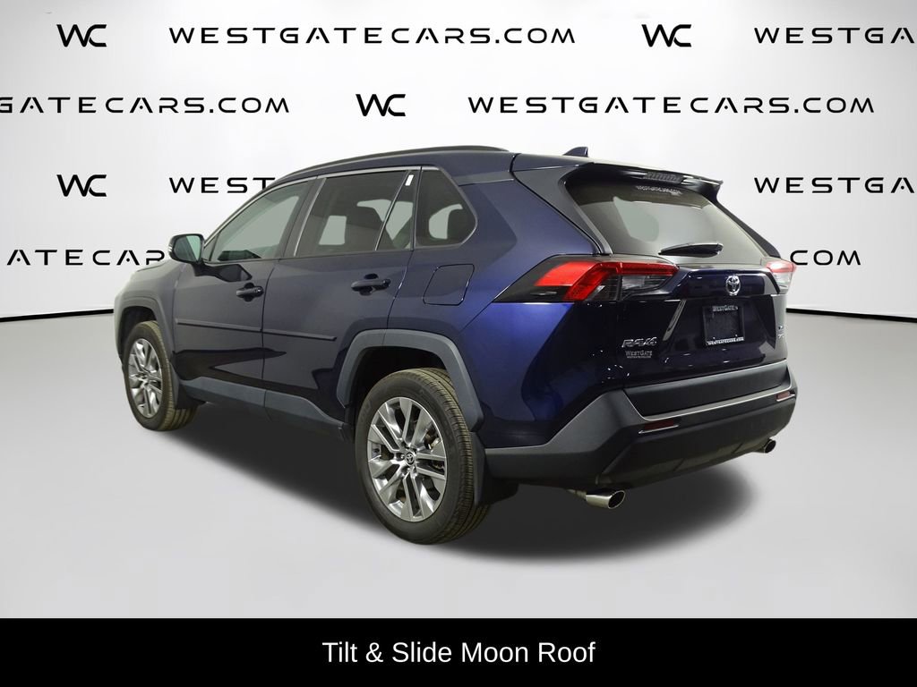 Used 2022 Toyota RAV4 XLE Premium image 5